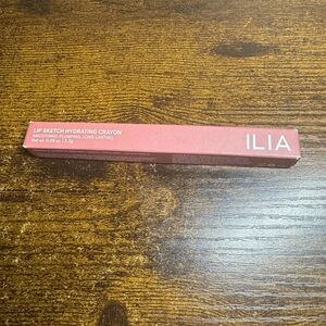 Ilia lip sketch hydrating crayon pink door